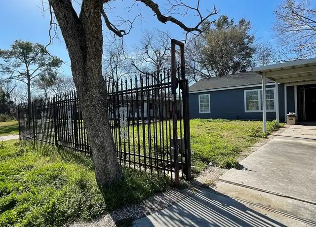 Property at 6721 Midfield Dr, Houston, TX, 77092, 3 beds, 2 baths, [object Object]