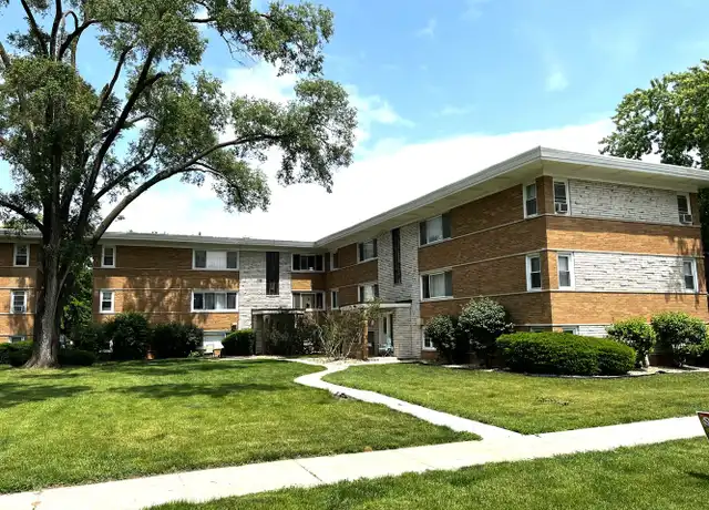 Property at 6842 W Lode Dr Unit 3B, Worth, IL, 60482, 2 beds, 1 bath, [object Object]