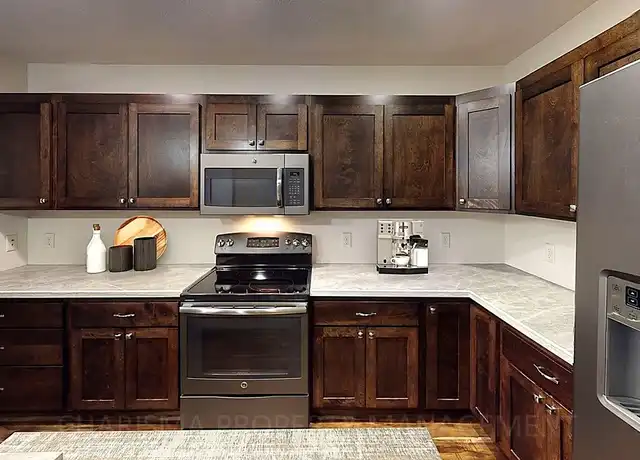 Property at 3 BD, 2 BA IN TEA! LOCATION! LOCATION! LOCATION! AMENITY FILLED, PET FRIENDLY TOWN HOME! - 400 N Main Ave, Tea, SD, 57064, 3 beds, 2 baths, [object Object]