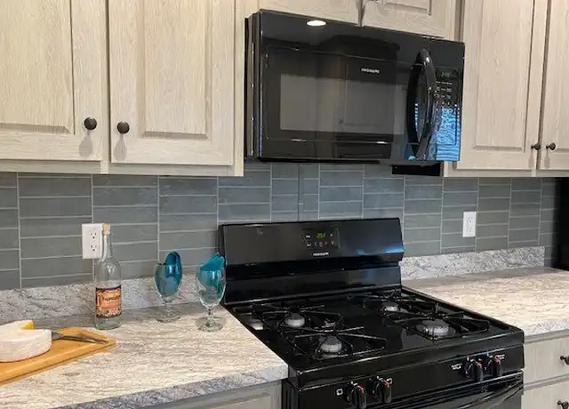 Property at 1303 Powderhorn Ct, Mt Pleasant, MI, 48858, 3 beds, 2 baths, [object Object]