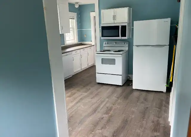 Property at 99 Putnam St, Bristol, CT, 06010, 3 beds, 1 bath, [object Object]