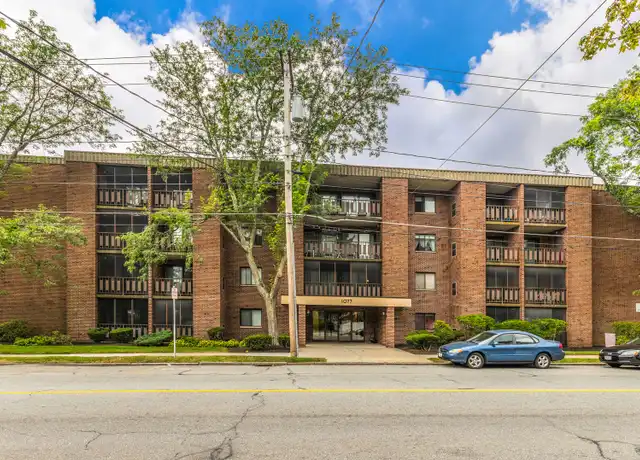 Property at 1077 Main St Unit 401, Wakefield, MA, 01880, 2 beds, 1 bath, [object Object]