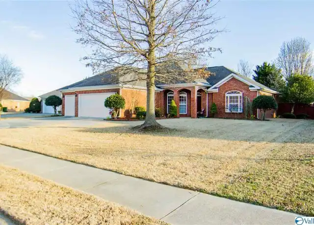 Property at 5016 Liberty Park Cir SE, Owens Cross Roads, AL, 35763, 3 beds, 2 baths, [object Object]