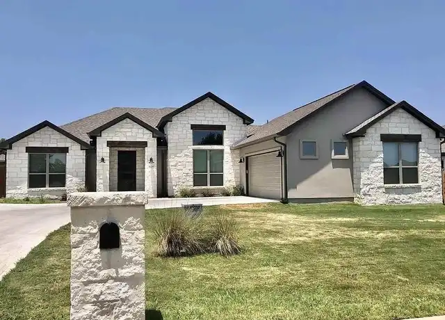 Property at 120 Dove Ln, Meadowlakes, TX, 78654, 3 beds, 2 baths, [object Object]