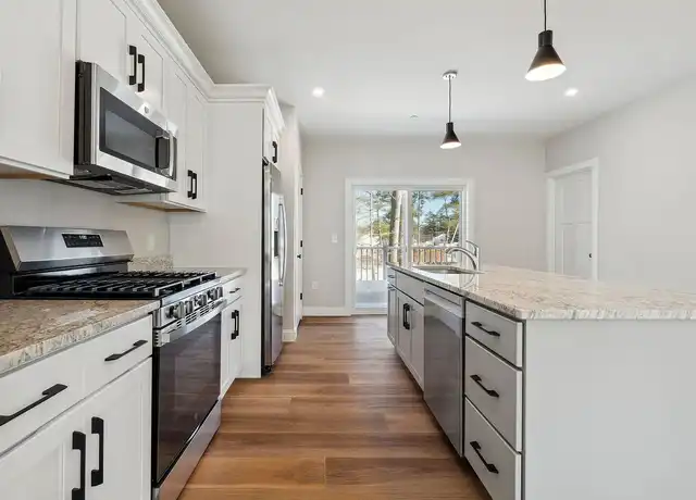 Property at Bayberry Commons- 3 Bedroom 2.5 Bath Townhomes with 2 Car Garage - 32 Emerson Ave, Rochester, NH, 03867, 3 beds, 2.5 baths, [object Object]