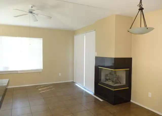 Property at 2929 W Yorkshire Dr #1046, Phoenix, AZ, 85027, 3 beds, 2 baths, [object Object]