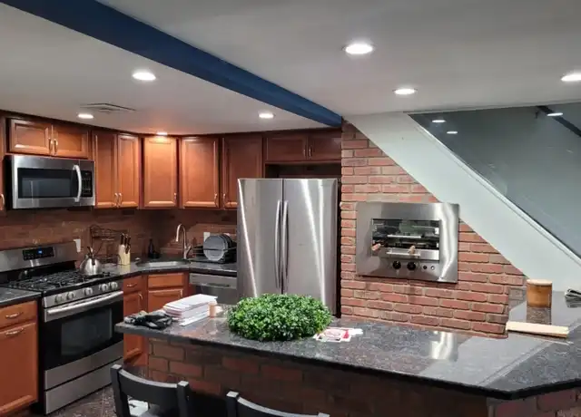 Property at 18 Jaques St Unit 22, Elizabeth, NJ, 07201, 2 beds, 2 baths, [object Object]