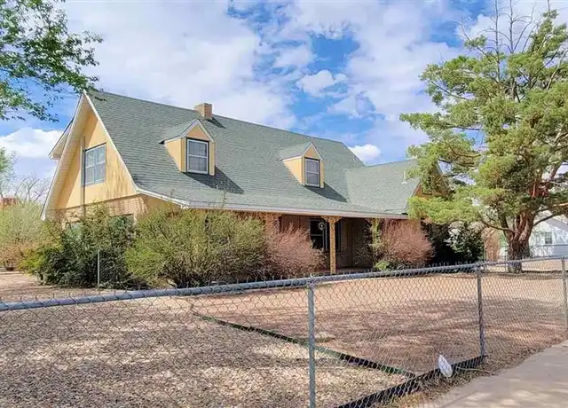 Property at 901 W 14th St, Portales, NM, 88130, 3 beds, 2 baths, [object Object]