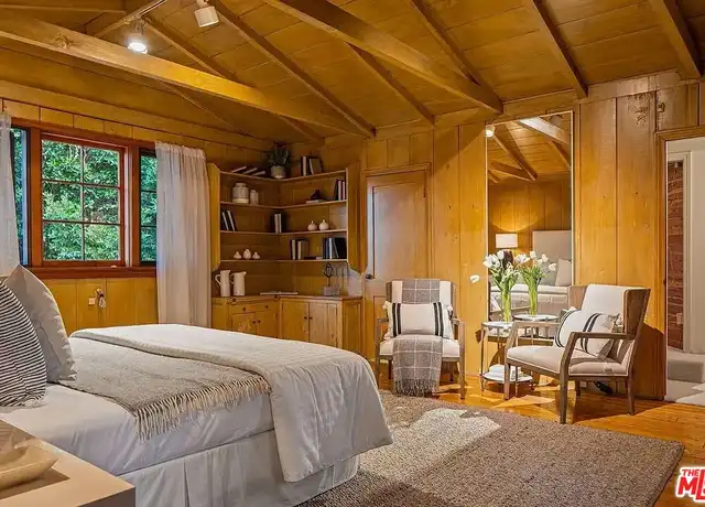 Property at 1357 Beverly Estate Dr, Beverly Hills, CA, 90210, 1 bed, 1 bath, [object Object]