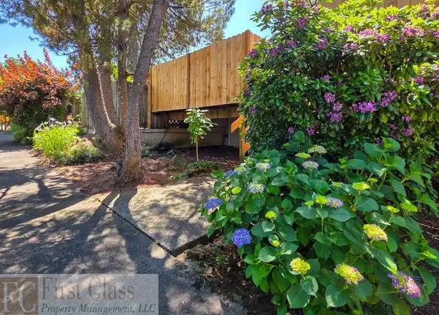 Property at 9555 SW Hall Blvd Unit 20, Portland, OR, 97223, 1 bed, 1 bath, [object Object]