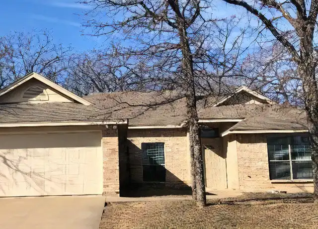 Property at 737 Oak Park Dr, Azle, TX, 76020, 3 beds, 2 baths, [object Object]
