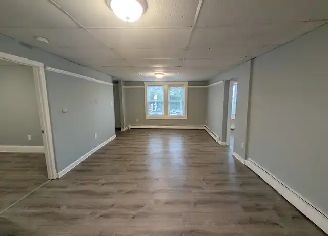 Property at 441 Riverside Dr Unit 1, Lawrence, MA, 01841, 3 beds, 1 bath, [object Object]