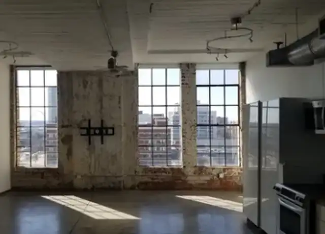 Property at 1122 Jackson St Unit NA, Dallas, TX, 75202, 1 bed, 1 bath, [object Object]