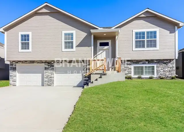 Property at 14501 Oakland Ct, Grandview, MO, 64030, 4 beds, 3 baths, [object Object]