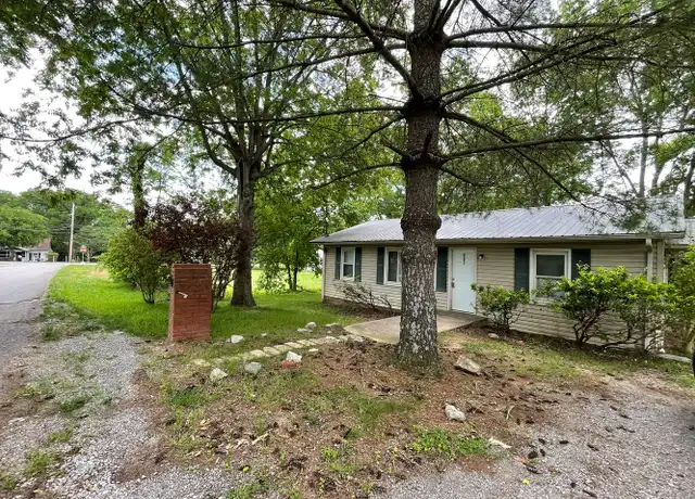 Property at 407 Carson St, Gallatin, TN, 37066, 3 beds, 1 bath, [object Object]