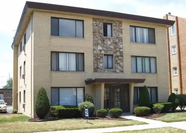 Property at 10908 Keating Ave, Oak Lawn, IL, 60453, 2 beds, 1 bath, [object Object]