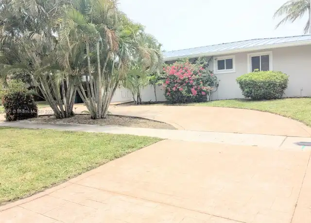 Property at 4940 NE 27th Ave, Lighthouse Point, FL, 33064, 3 beds, 2 baths, [object Object]