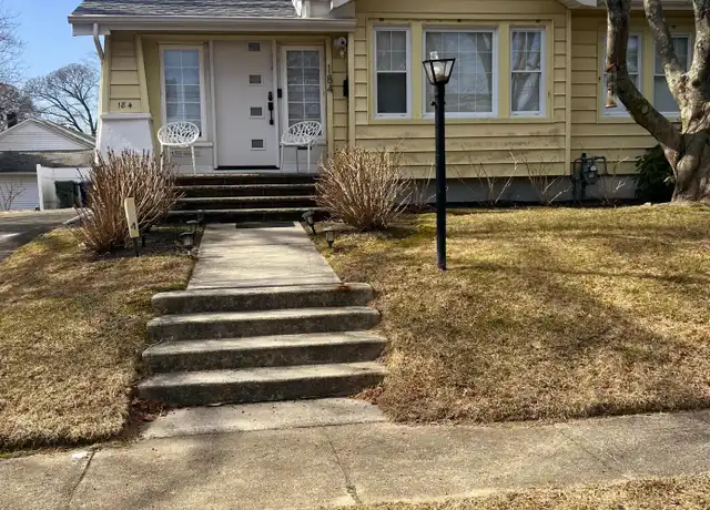 Property at 184 Ridgewood Ave, Oakhurst, NJ, 07755, 2 beds, 2 baths, [object Object]