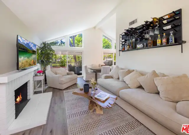 Property at 5735 Lake Lindero Dr, Agoura Hills, CA, 91301, 2 beds, 2 baths, [object Object]