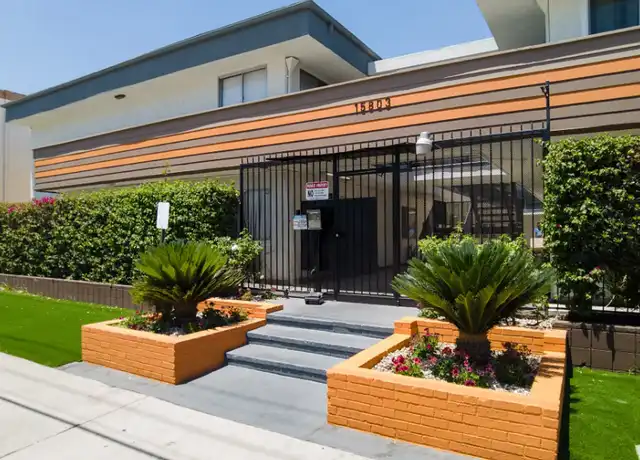 Property at Saticoy Street - 15803 Saticoy St, Van Nuys, CA, 91406, 2 beds, 1 bath, [object Object]