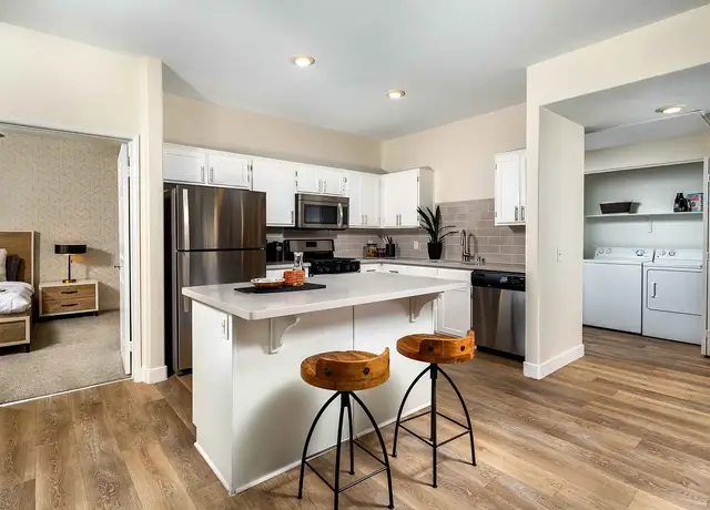 Photo of 74401 Hovley Lane East, Palm Desert, CA 92260