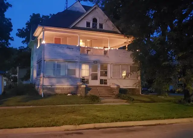 Property at 402 Denver St, Waterloo, IA, 50701, 5 beds, 1.5 baths, [object Object]