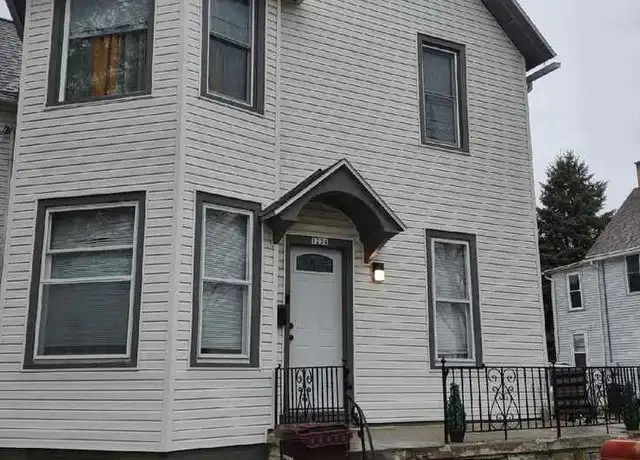 Property at 1234 S 12th St, Manitowoc, WI, 54220, 2 beds, 1 bath, [object Object]