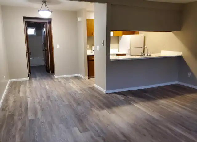 Property at 30 Thunderbird Pkwy SW Unit C-20, Lakewood, WA, 98498, 1 bed, 1 bath, [object Object]