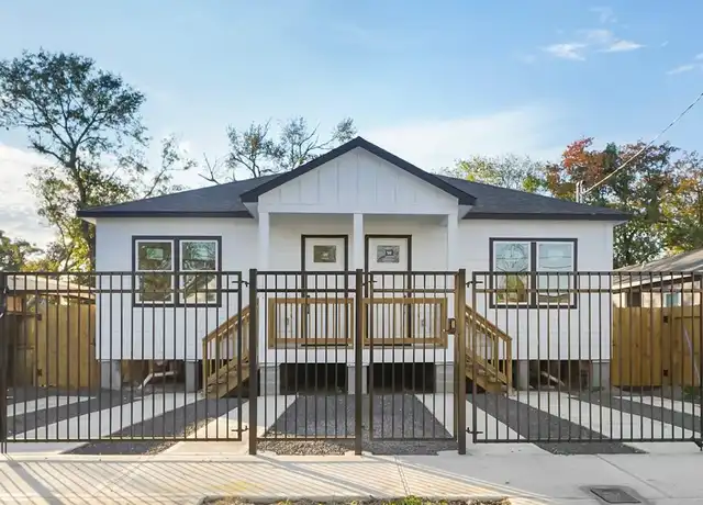 Property at 3907 Falls St Unit A, Houston, TX, 77026, 3 beds, 2 baths, [object Object]