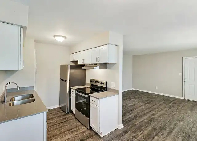 Property at Poet Place Apartments - 14411 Pennsylvania Rd, Riverview, MI, 48193, 2 beds, 1 bath, [object Object]