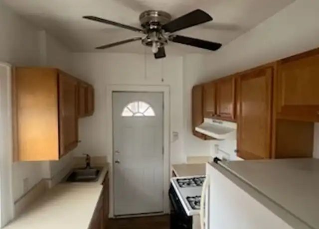 Property at 9605 Lorain Ave Unit 3, Cleveland, OH, 44102, 1 bed, 1 bath, [object Object]