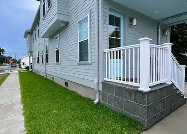 Property at 130 Papworth Ave, Metairie, LA, 70005, 2 beds, 2.5 baths, [object Object]