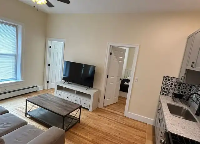 Property at 416 Pearl St #2, Burlington, VT, 05401, 4 beds, 1 bath, [object Object]