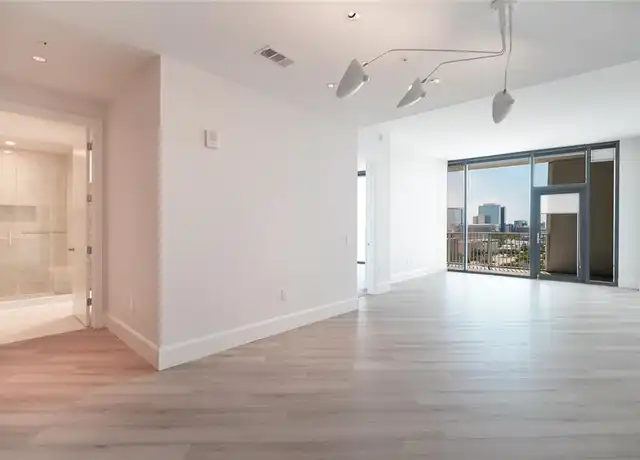 Property at 3333 Lake St Unit 11A, Houston, TX, 77098, 1 bed, 1 bath, [object Object]