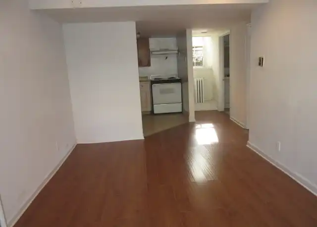Property at 621 Clemmer Ave Unit 15, Cincinnati, OH, 45219, 1 bed, 1 bath, [object Object]
