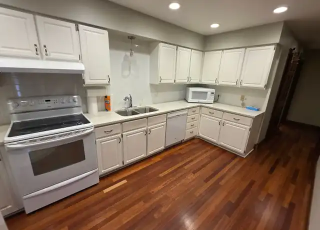 Property at 617 W Willow St Unit 2, Chippewa Falls, WI, 54729, 3 beds, 4 baths, [object Object]