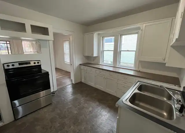 Property at 713 Augusta Ave, Wausau, WI, 54403, 3 beds, 1 bath, [object Object]