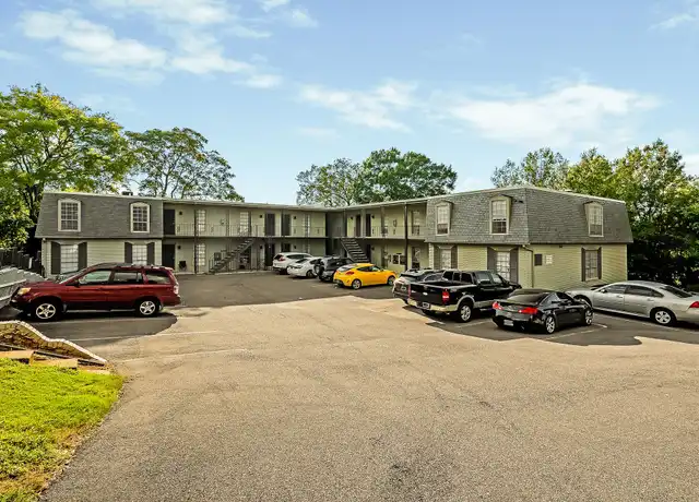Property at Redmont Square - 1300 29th St S, Birmingham, AL, 35205, 1 bed, 1 bath, [object Object]