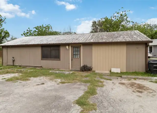 Property at 1020 Oasis St, New Braunfels, TX, 78130, 2 beds, 1.5 baths, [object Object]