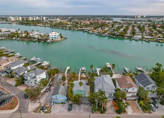Property at 8441 Bayshore Dr, Treasure Island, FL, 33706, 2 beds, 1 bath, [object Object]
