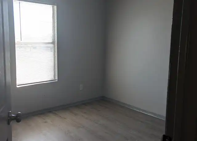 Property at 610 Ferry Rd Unit 17, Galveston, TX, 77550, 2 beds, 1 bath, [object Object]