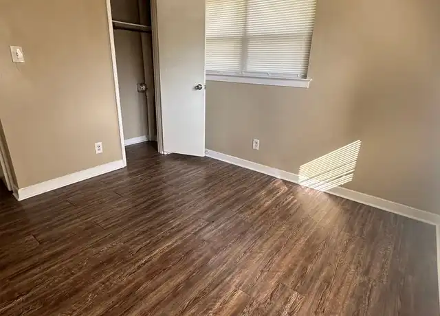 Property at 3301 Navajo Dr Unit 5, Chattanooga, TN, 37411, 1 bed, 1 bath, [object Object]