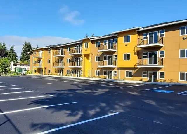 Photo of 12614 Ambaum Blvd SW, Seattle, WA 98146