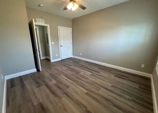 Property at 714 Ivy Branch St Apt 114, Bowling Green, KY, 42101, 1 bed, 1 bath, [object Object]