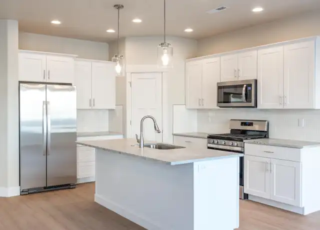 Property at 303 N Pennsylvania Ave, Fruitland, ID, 83619, 3 beds, 2 baths, [object Object]