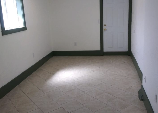 Photo of 1129 Cleveland Ave, Mt Vernon, WA 98273