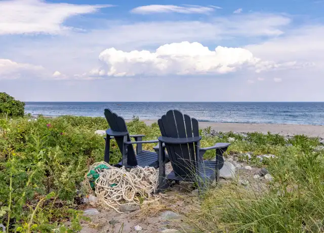 Property at 3 Ocean Blvd, North Hampton, NH, 03862, 4 beds, 3 baths, [object Object]