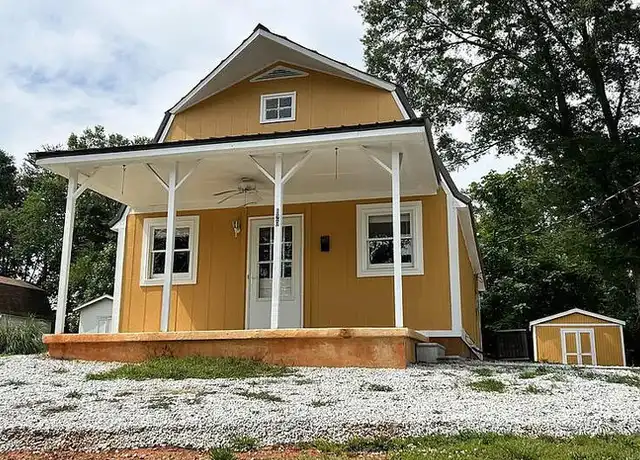 Property at 120 Perry Ln, Central, SC, 29630, 3 beds, 1.5 baths, [object Object]