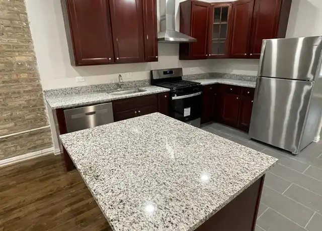 Property at 3345 N Clark St, Chicago, IL, 60657, 5 beds, 2 baths, [object Object]