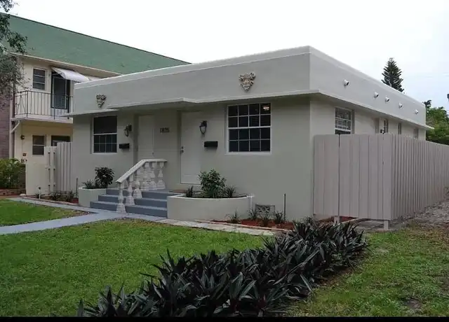 Property at 1835 Jefferson St, Hollywood, FL, 33020, 1 bed, 1 bath, [object Object]